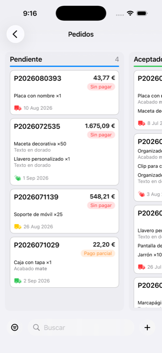 Tablero de pedidos de iMaker con columnas por estado y tarjetas que muestran importe, estado de pago y fecha de entrega